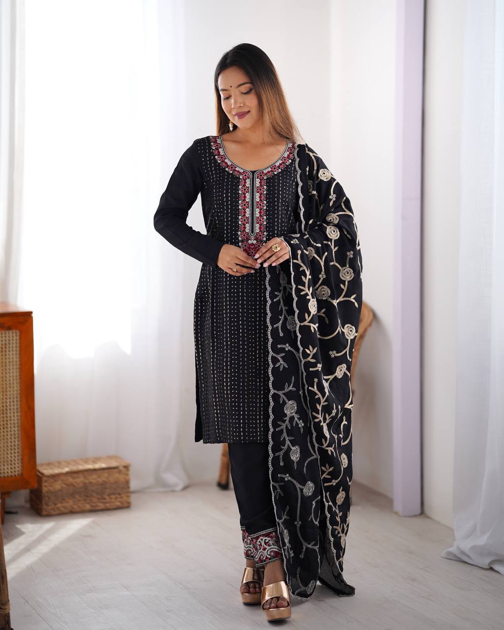 Chinon Sequnce Work Black Kurta set
