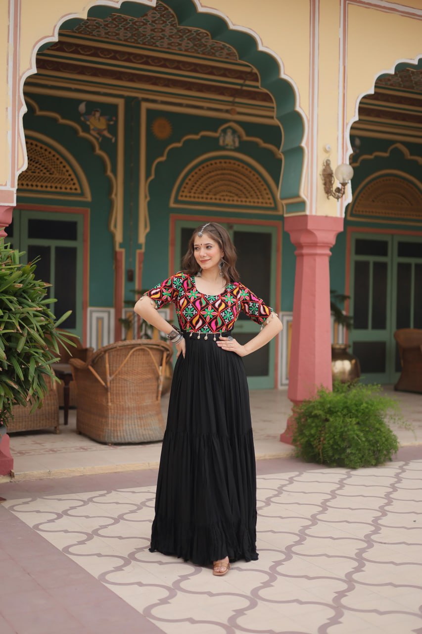 Black Rayon Kutchi Gamthi Kodi Work Dress