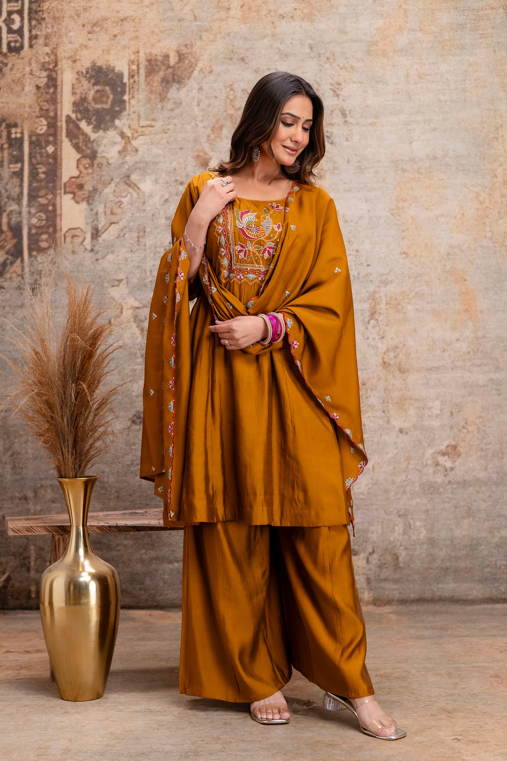 musterd silk hand work kurta set