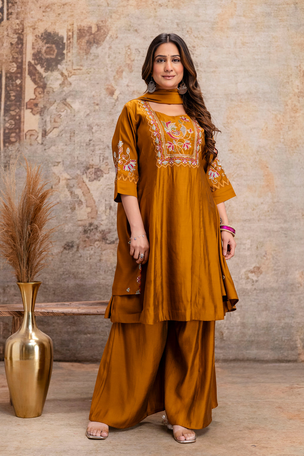 musterd silk hand work kurta set