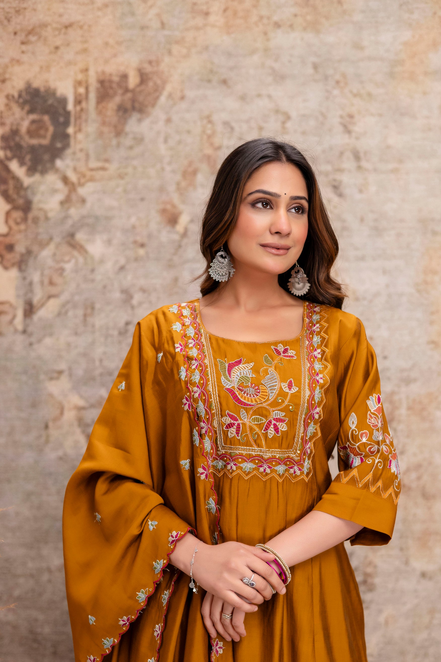 musterd silk hand work kurta set