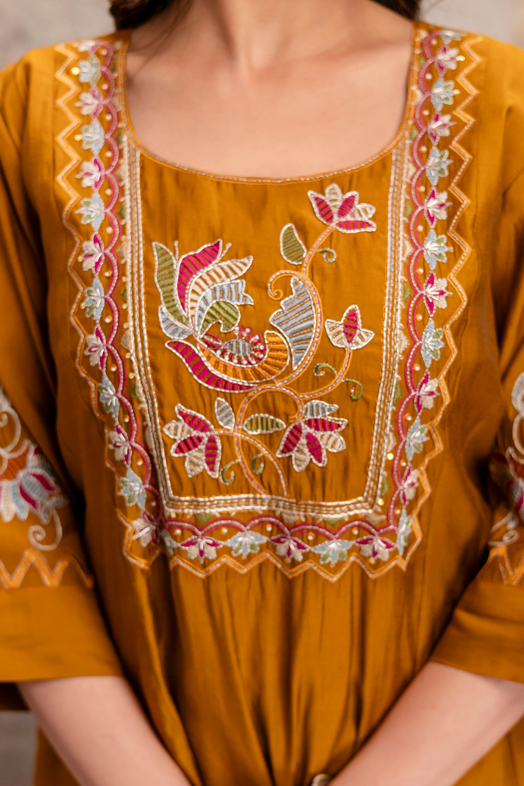 musterd silk hand work kurta set