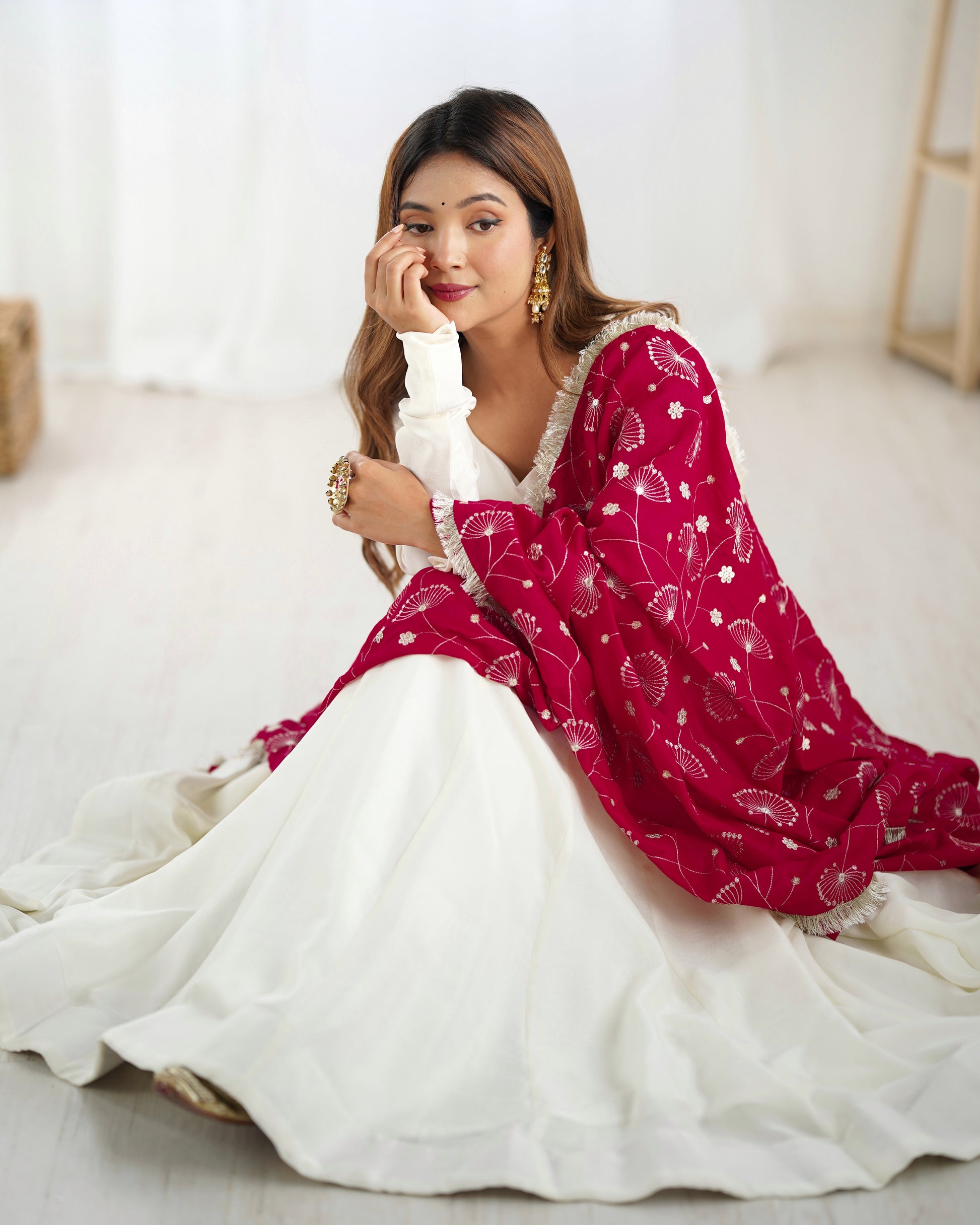 White Silk Anarkali Suit With Red Dupatta 9