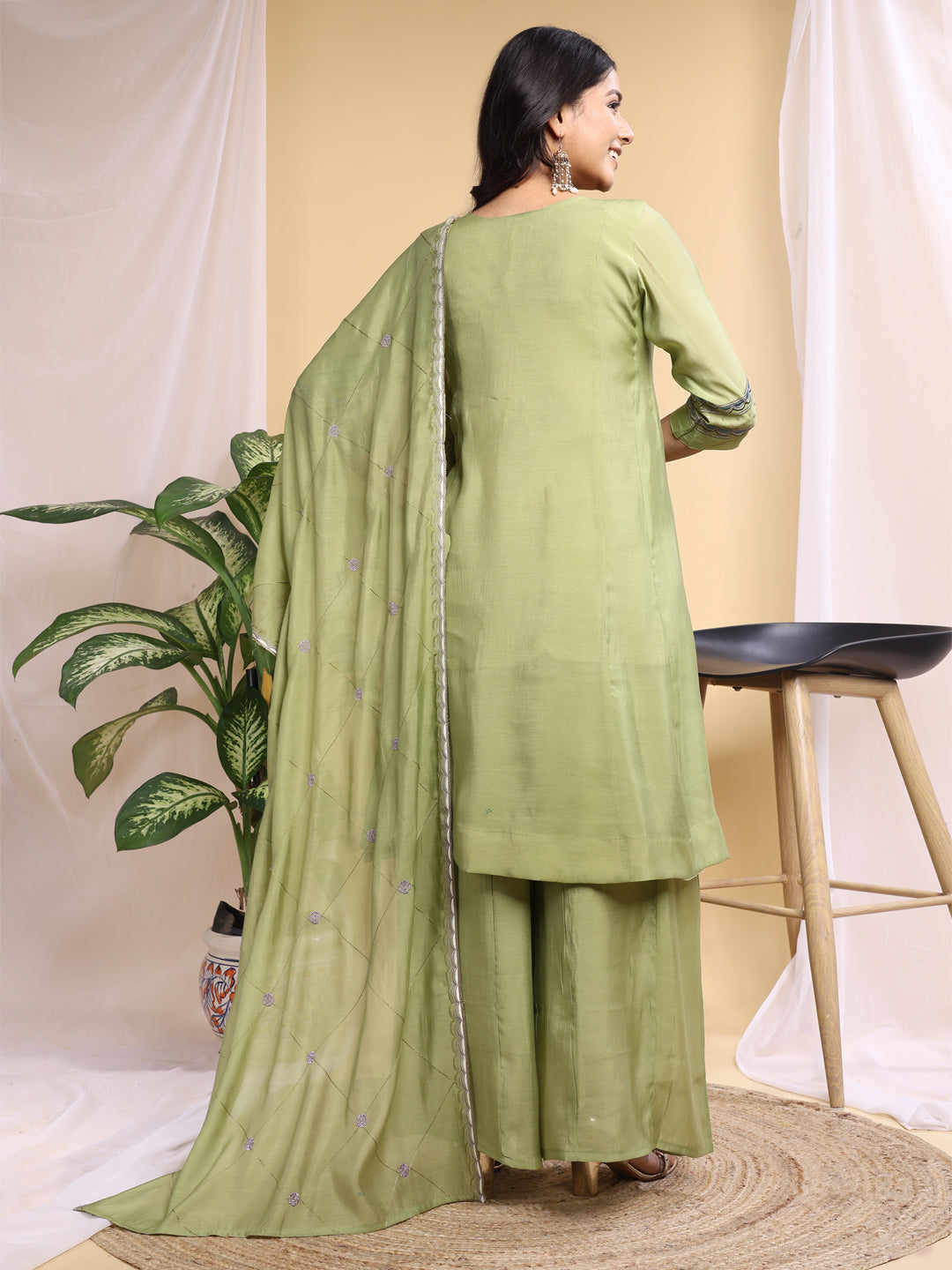 Pista Mal Cotton Embroidery With Hand Work Kurta Set